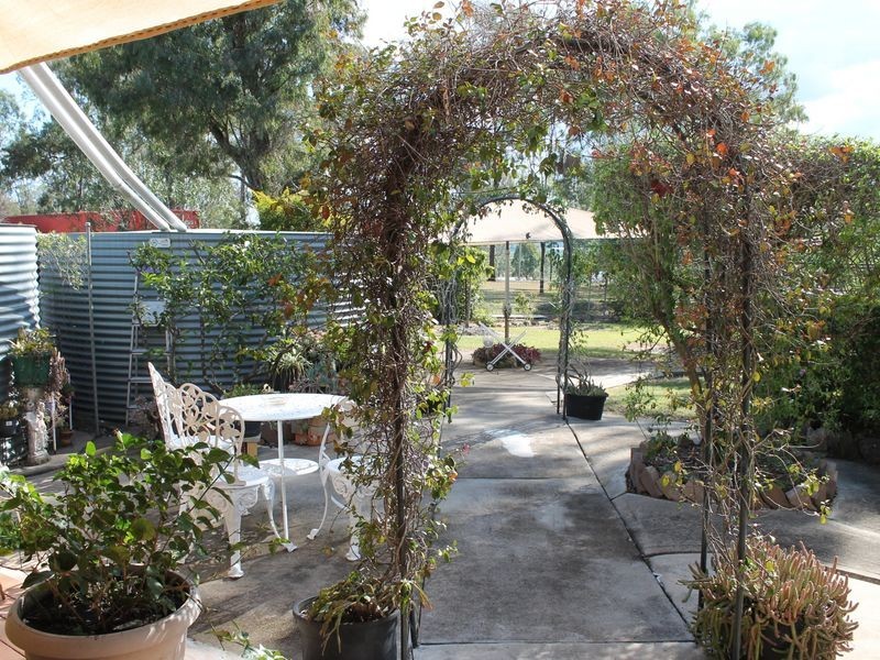 75 Cricket Road, Regency Downs QLD 4341