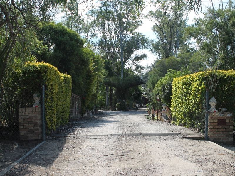 75 Cricket Road, Regency Downs QLD 4341
