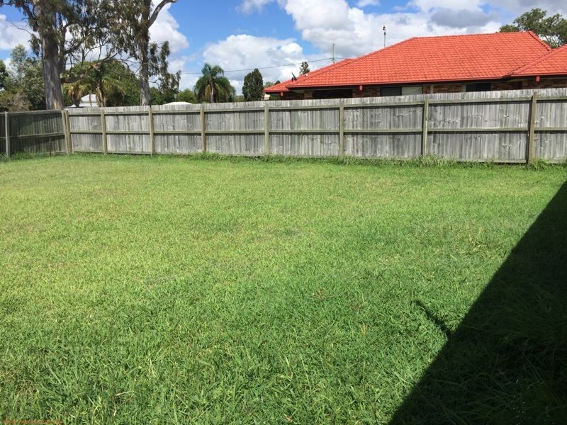 4 Jeannine Drive, Forest Hill QLD 4342