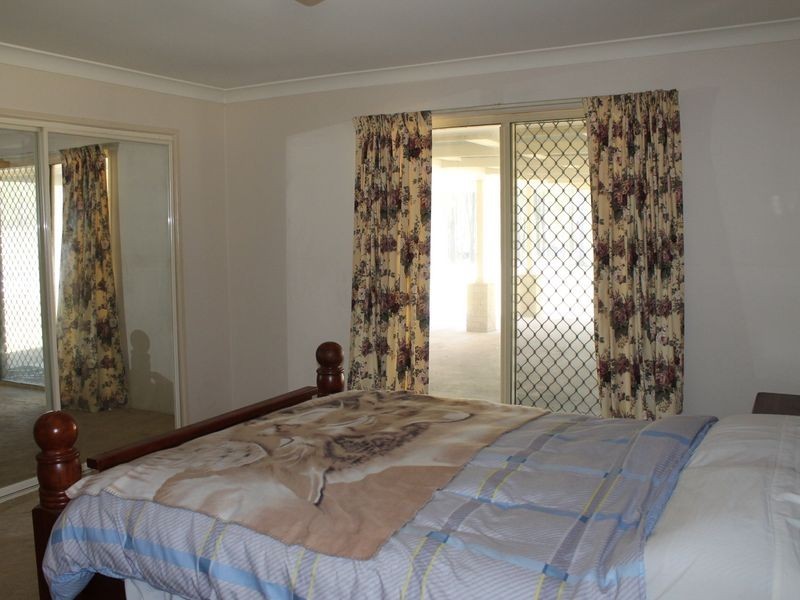 35 Waddington Parade, Forest Hill QLD 4342