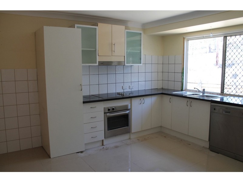 60 Cricket Road, Regency Downs QLD 4341