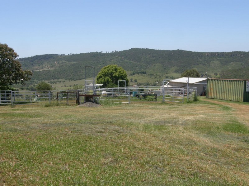 13 Berlin Road, Mount Berryman QLD 4341