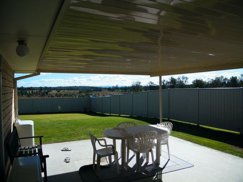 9 Macadamia Drive, Lowood QLD 4311