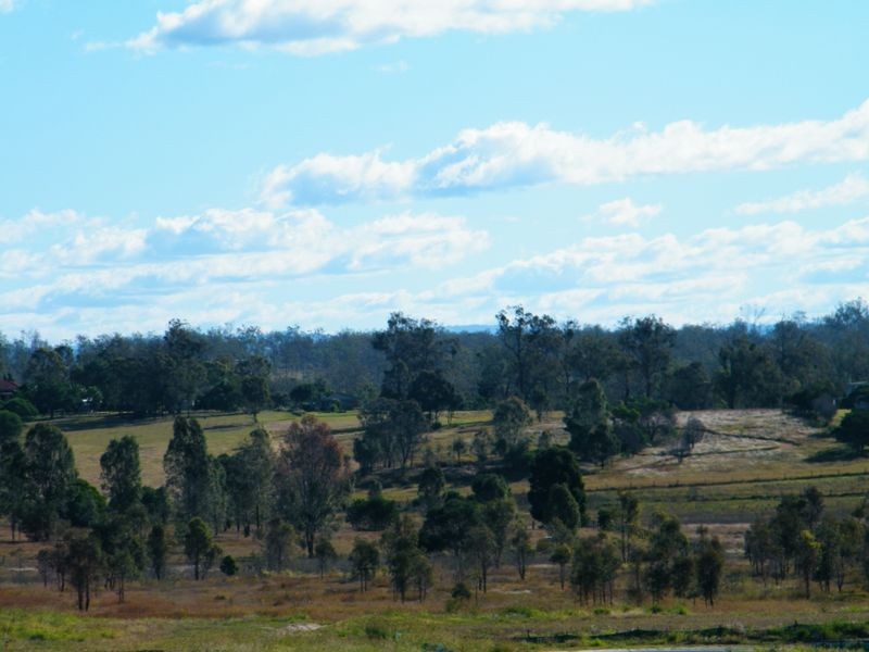 9 Macadamia Drive, Lowood QLD 4311