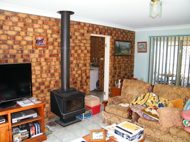 14 Eileen Court, Kensington Grove QLD 4341