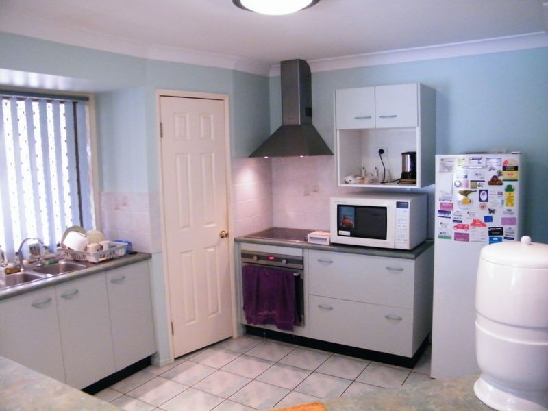 14 Eileen Court, Kensington Grove QLD 4341