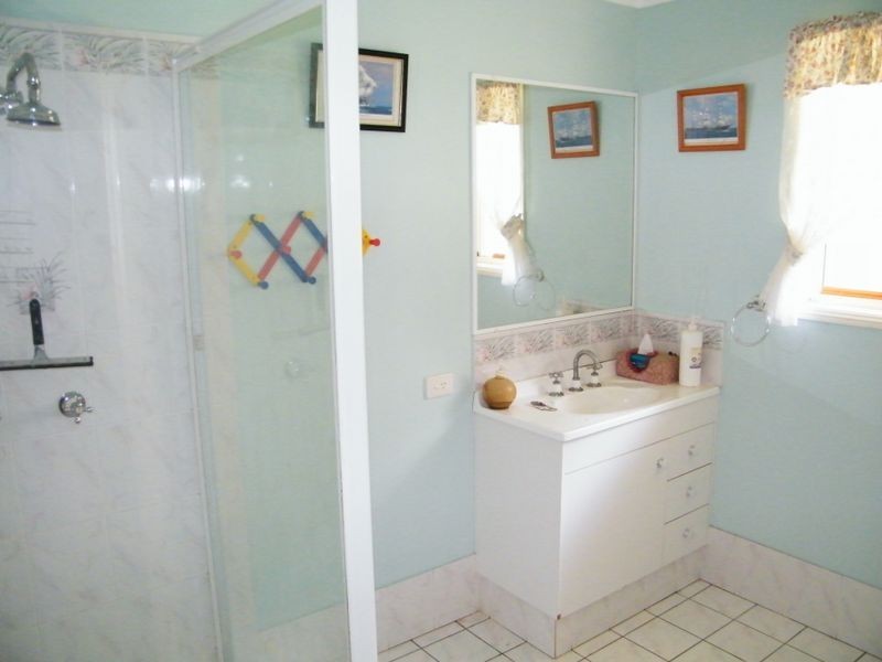 14 Eileen Court, Kensington Grove QLD 4341