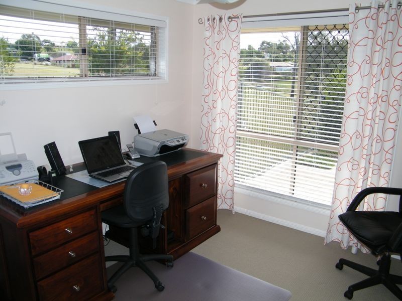 5 Grebe Court, Laidley Heights QLD 4341