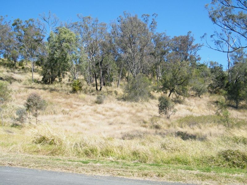 8 Howard Court, Plainland QLD 4341