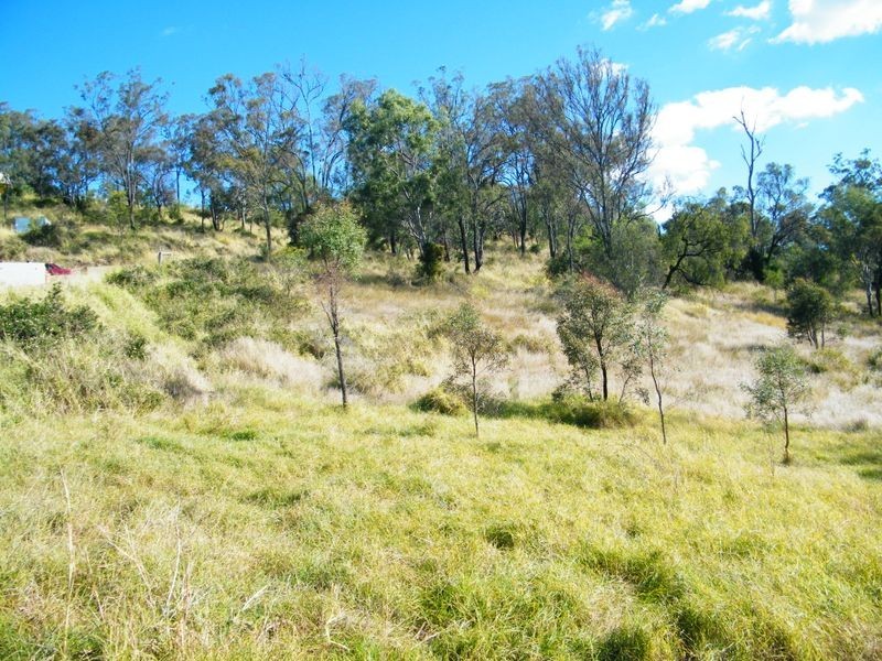 8 Howard Court, Plainland QLD 4341