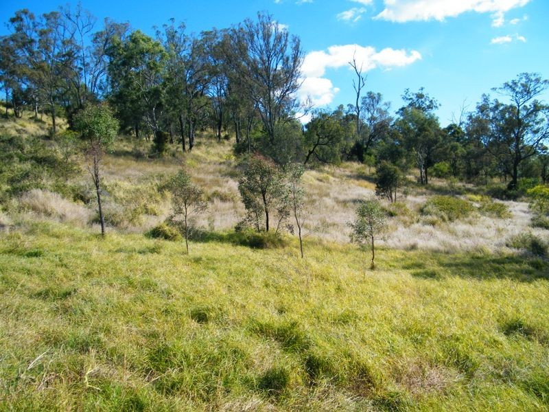 8 Howard Court, Plainland QLD 4341