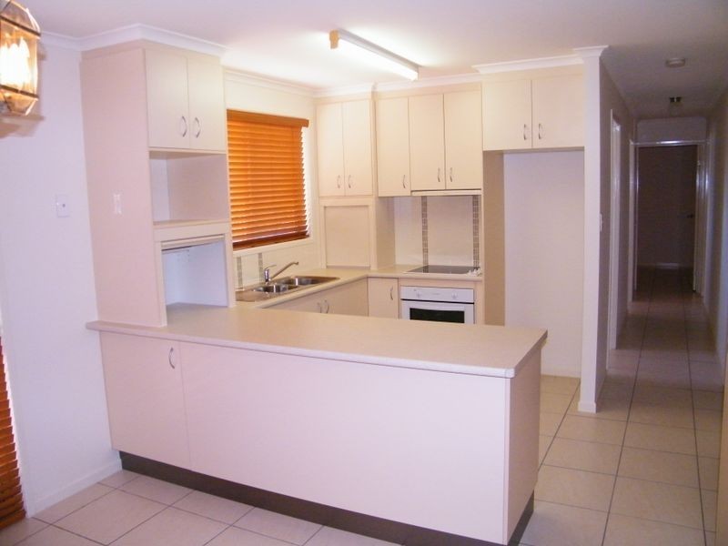 17 Dyer Street, Forest Hill QLD 4342