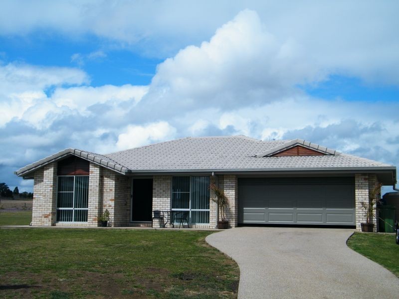 21 Peppertree Place, Plainland QLD 4341