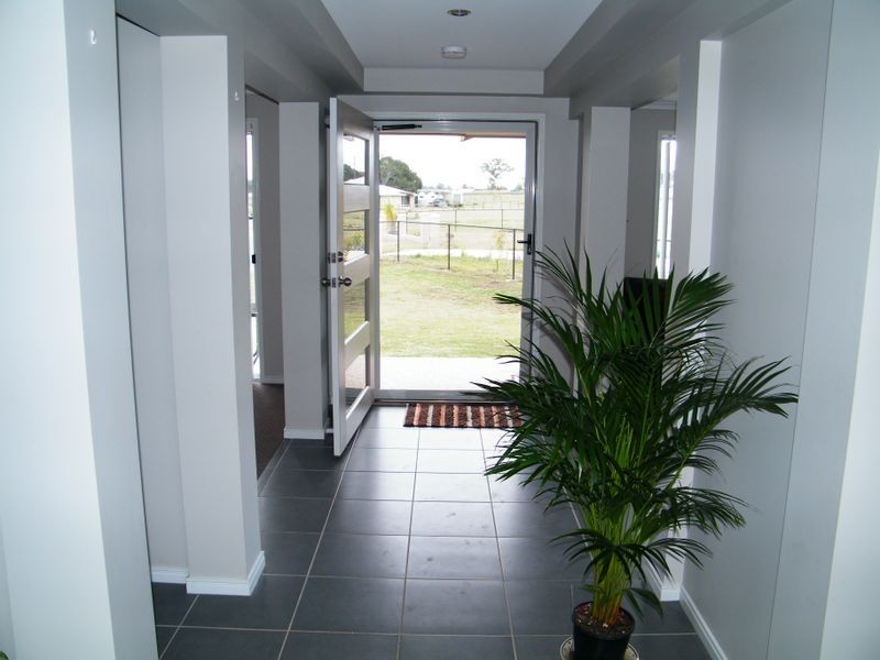 21 Peppertree Place, Plainland QLD 4341