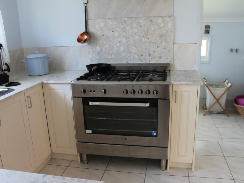 6 George Street, Marburg QLD 4346