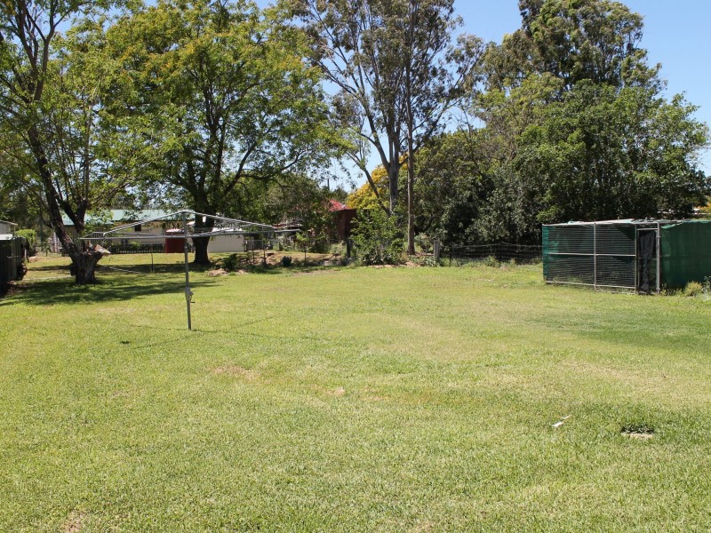 6 George Street, Marburg QLD 4346