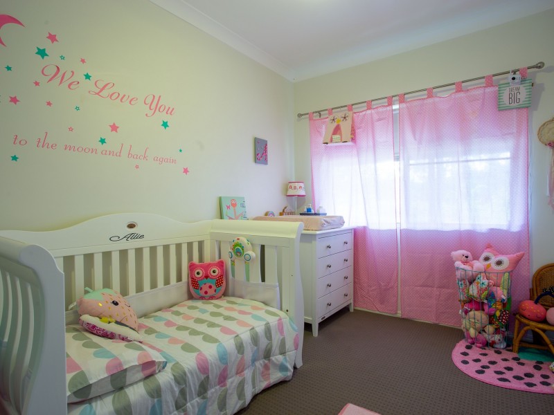 12 Waddington Parade, Plainland QLD 4341
