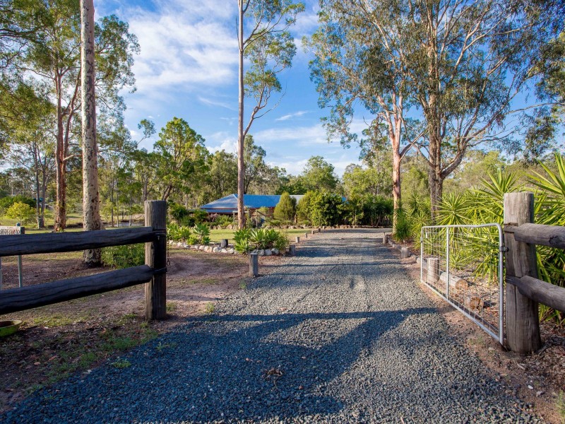 12 Waddington Parade, Plainland QLD 4341
