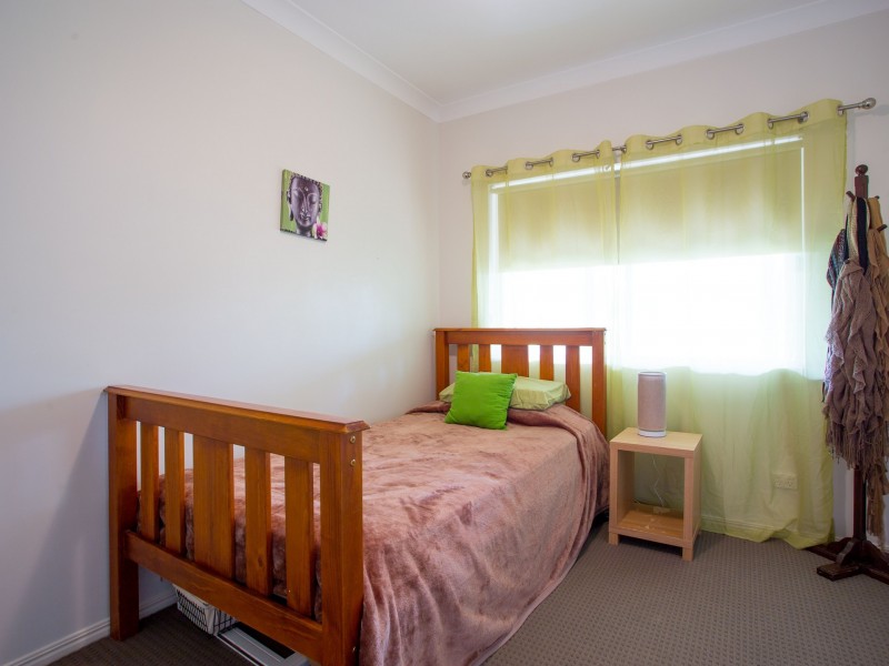 12 Waddington Parade, Plainland QLD 4341