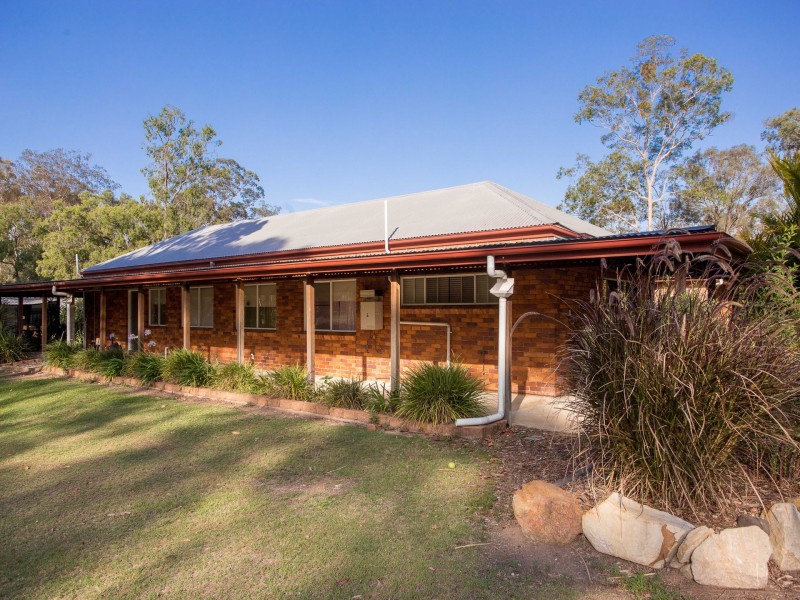 12 Waddington Parade, Plainland QLD 4341