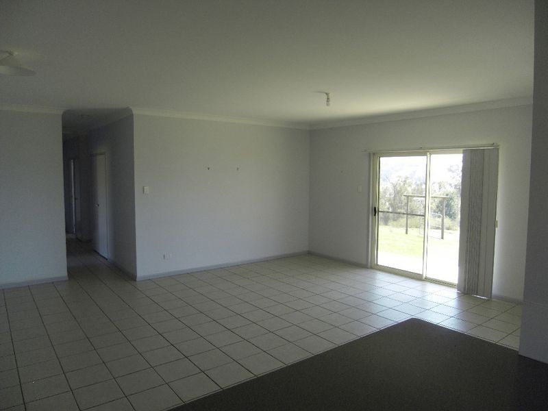 4 Simpson Drive, Mulgowie QLD 4341