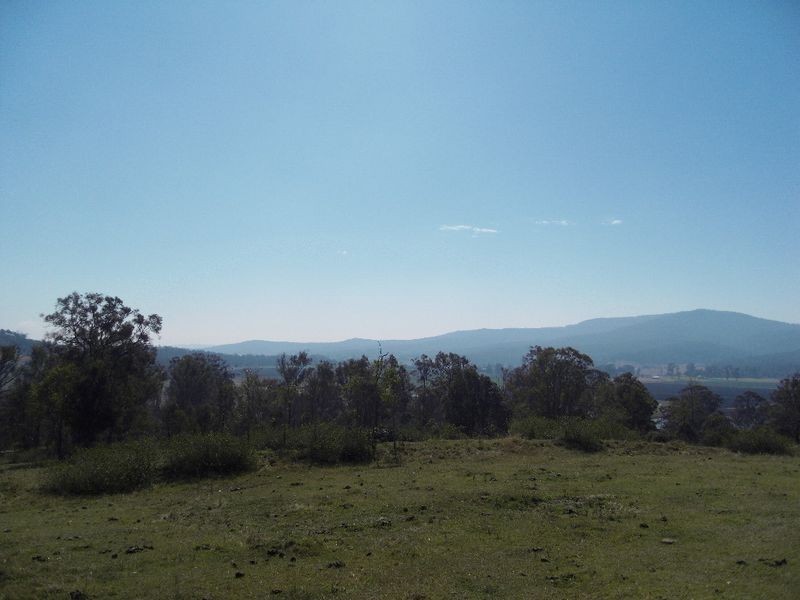 4 Simpson Drive, Mulgowie QLD 4341