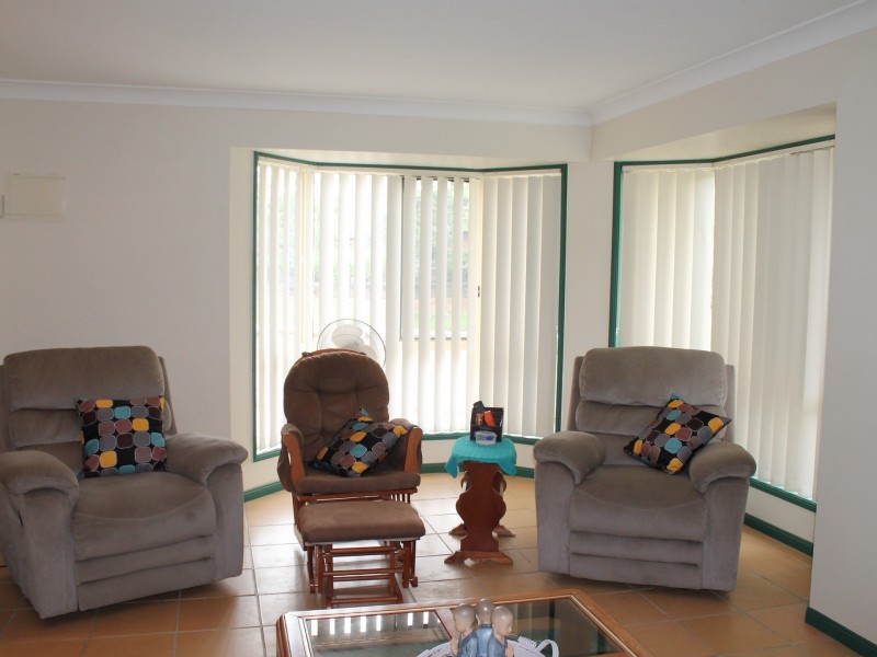 21 Challenge Avenue, Kensington Grove QLD 4341