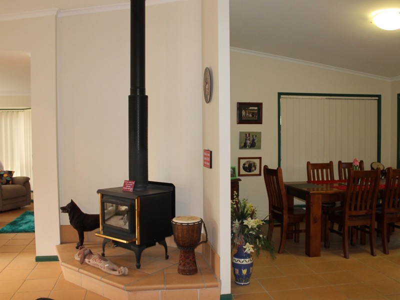 21 Challenge Avenue, Kensington Grove QLD 4341