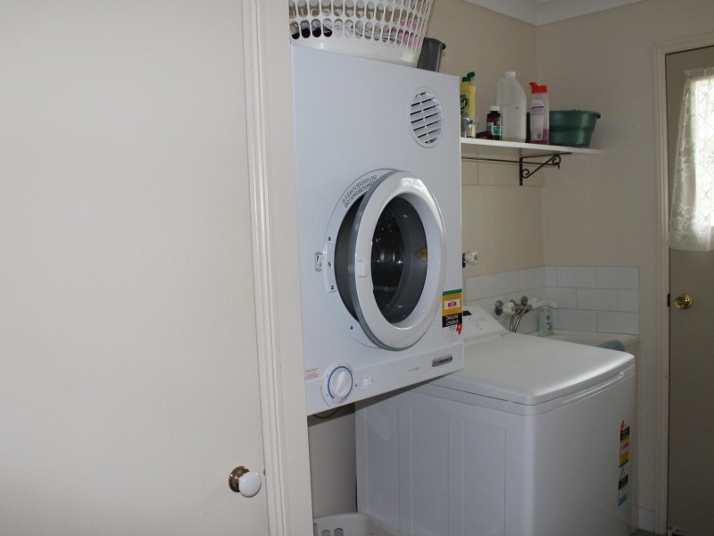 21 Challenge Avenue, Kensington Grove QLD 4341