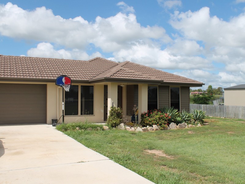 6 Cricklewood Court, Plainland QLD 4341