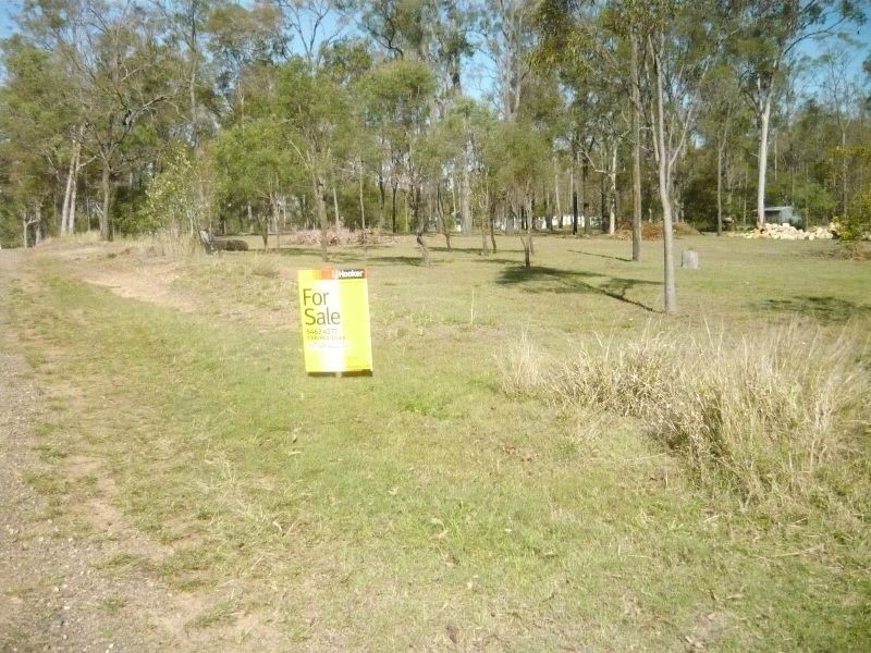 27 Harvey Road, Forest Hill QLD 4342