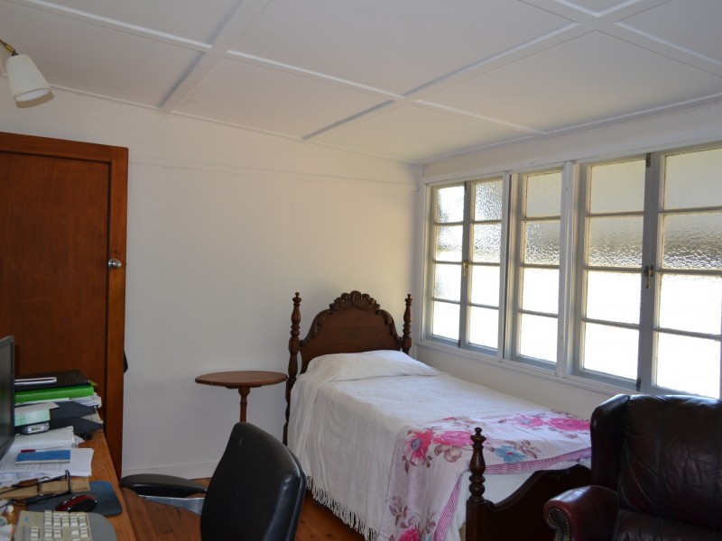 12 Hedges Court, Laidley Heights QLD 4341