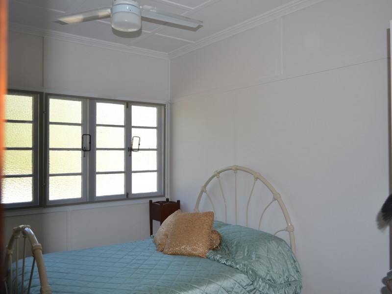 12 Hedges Court, Laidley Heights QLD 4341