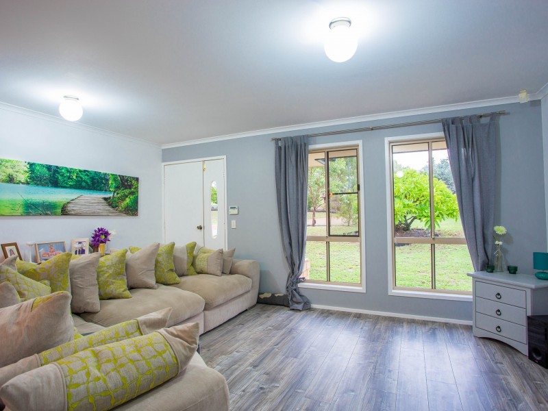 37 Walnut Drive, Brightview QLD 4311