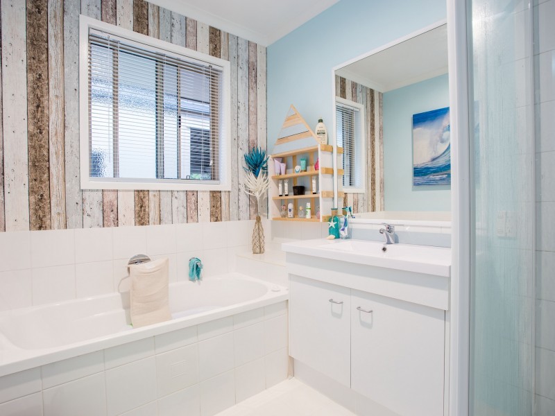 37 Walnut Drive, Brightview QLD 4311