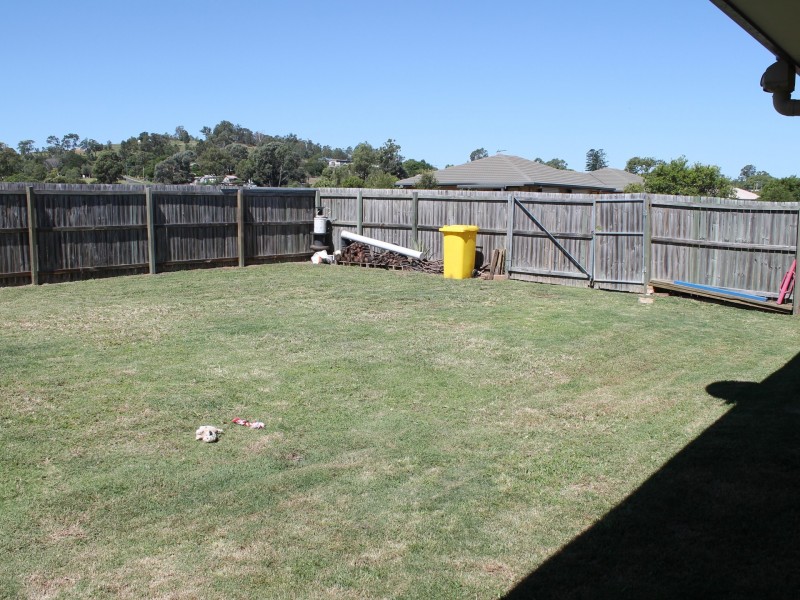 17 Bottlebrush Place, Laidley QLD 4341