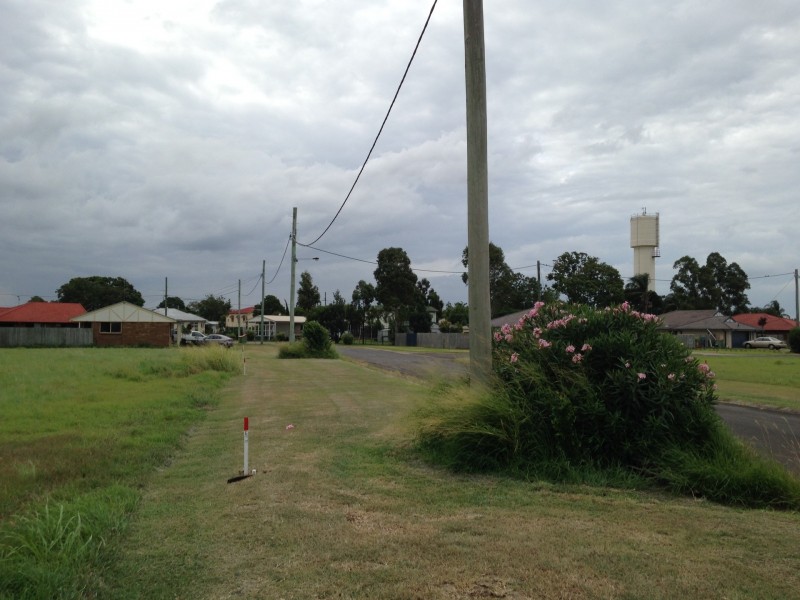 8 Jeannine Drive, Forest Hill QLD 4342