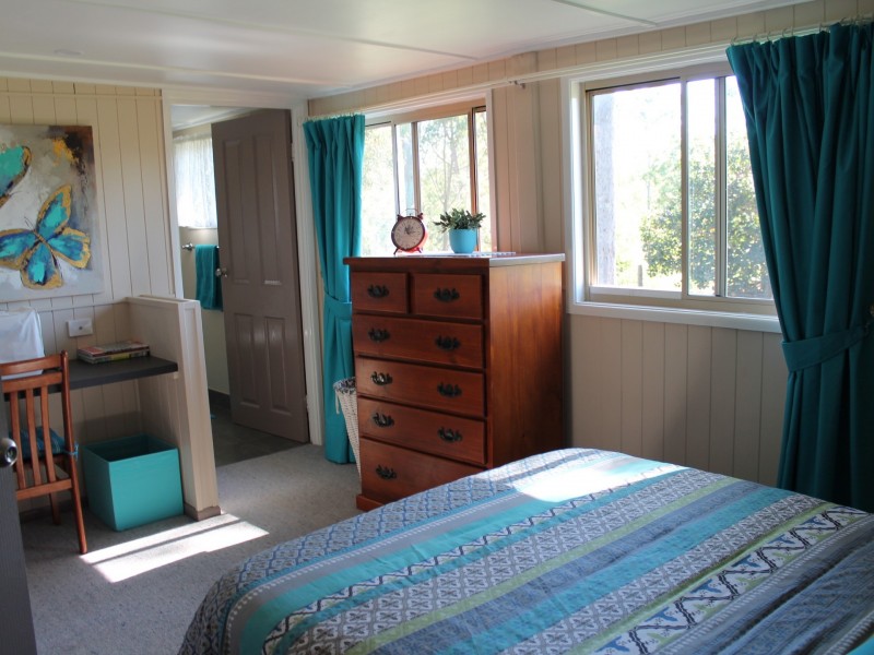 37 Australia II Drive, Kensington Grove QLD 4341