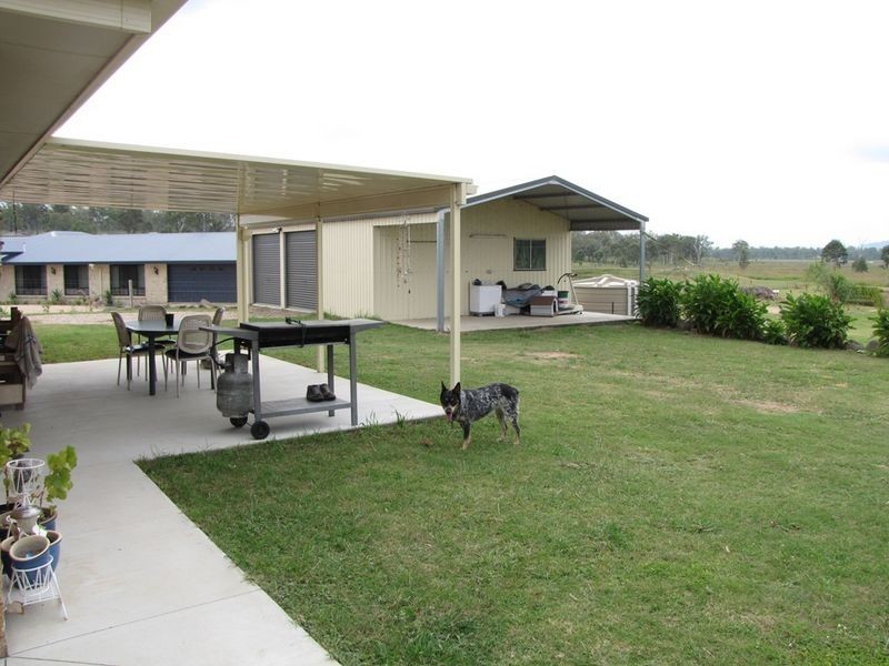 8 Lowien Close, Kensington Grove QLD 4341