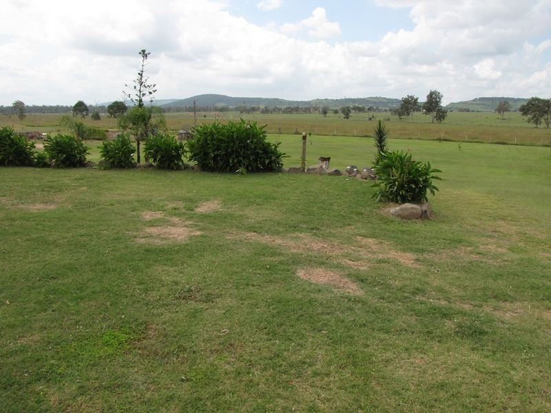 8 Lowien Close, Kensington Grove QLD 4341