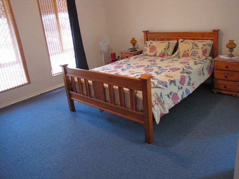 8 Lowien Close, Kensington Grove QLD 4341