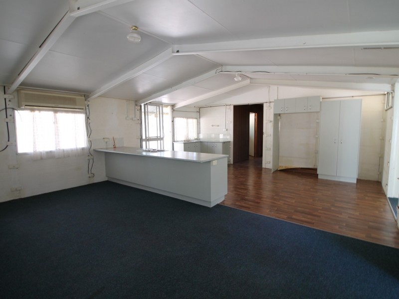 1 Lyrebird Road, Regency Downs QLD 4341