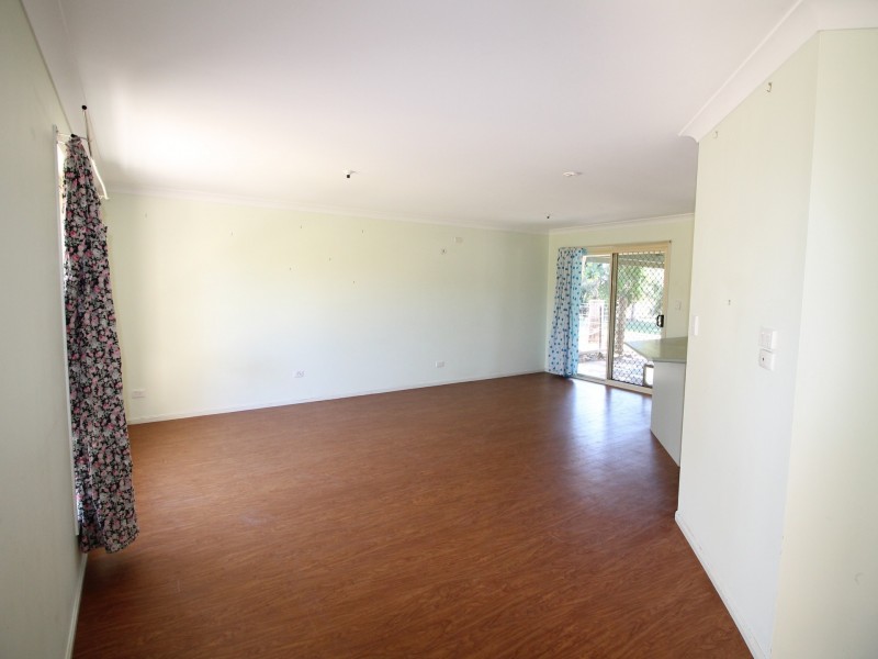 2 Coot Place, Laidley Heights QLD 4341