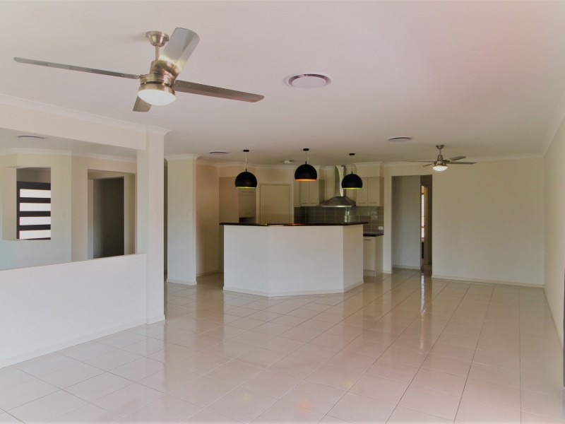 6 Westwood Crescent, Hatton Vale QLD 4341
