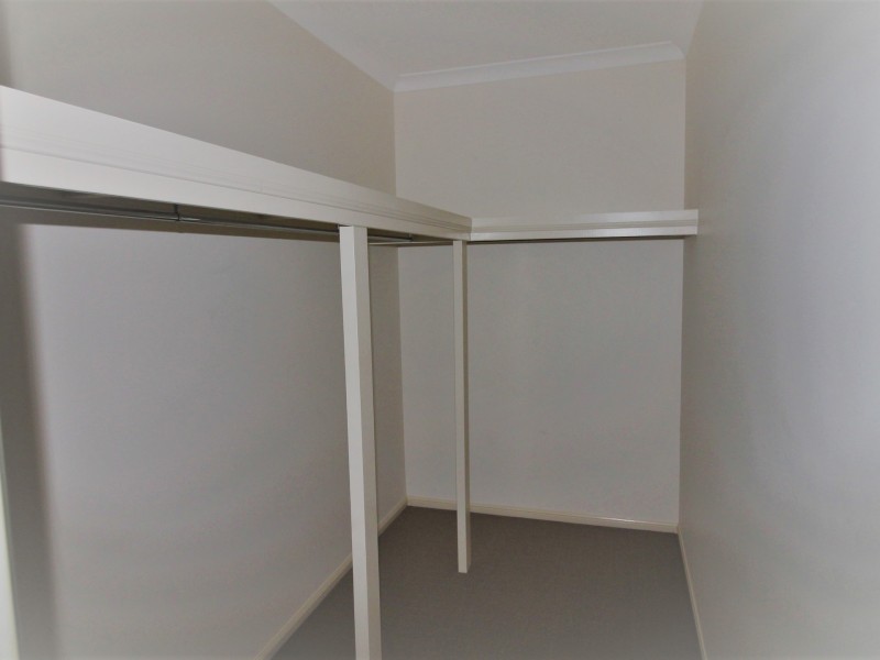 6 Westwood Crescent, Hatton Vale QLD 4341