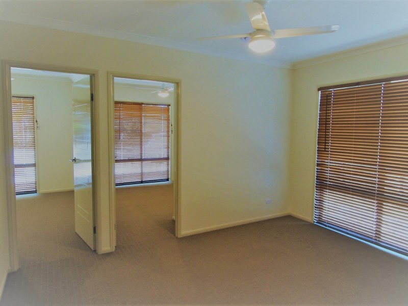 6 Westwood Crescent, Hatton Vale QLD 4341