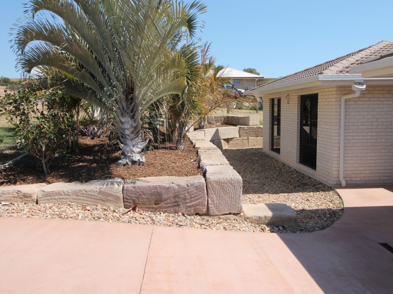 6 Westwood Crescent, Hatton Vale QLD 4341