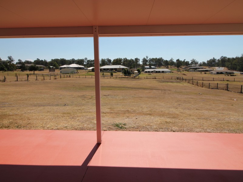 6 Westwood Crescent, Hatton Vale QLD 4341