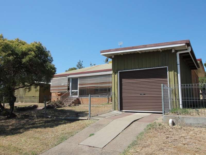 10 Douglas Avenue, Laidley QLD 4341