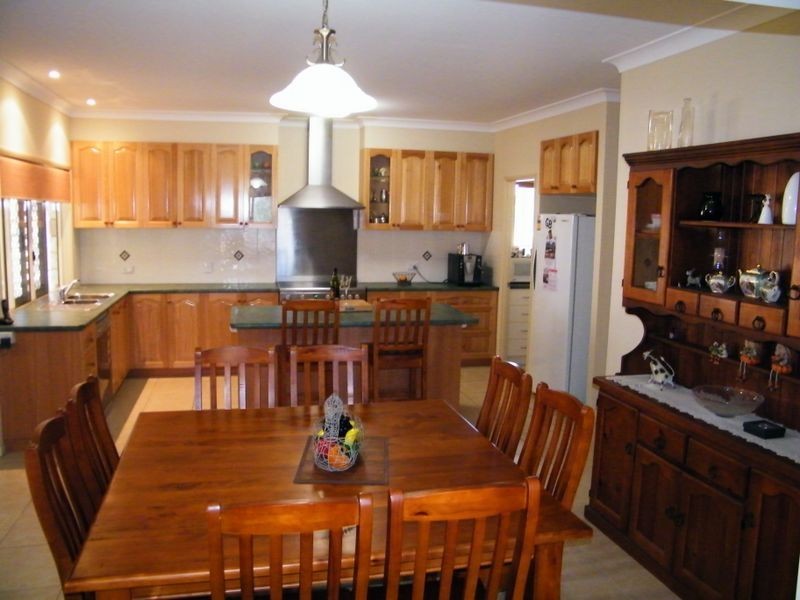 41 Stephenson Crescent, Kensington Grove QLD 4341